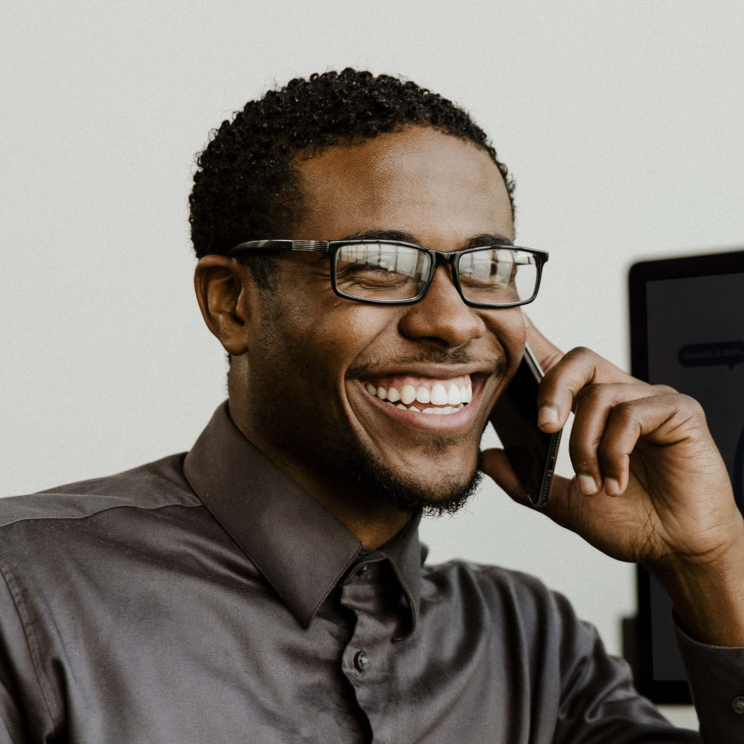 business person calling on the phone DSATGZQ